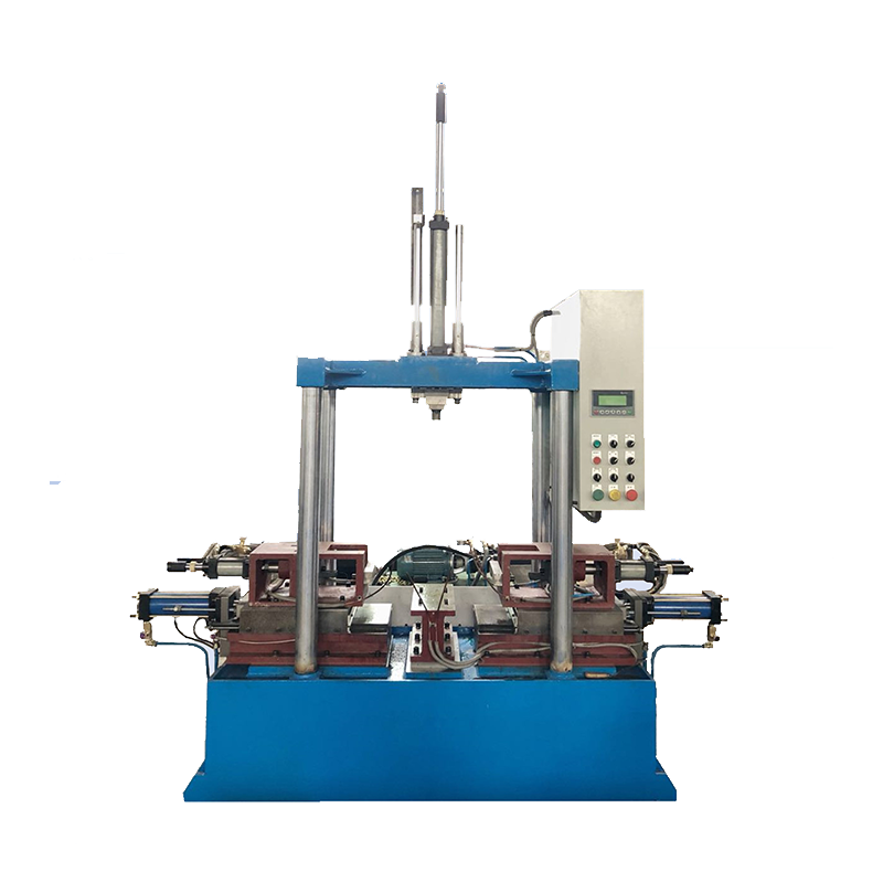 四(si)導柱半(bàn)自動鑄(zhu)造機